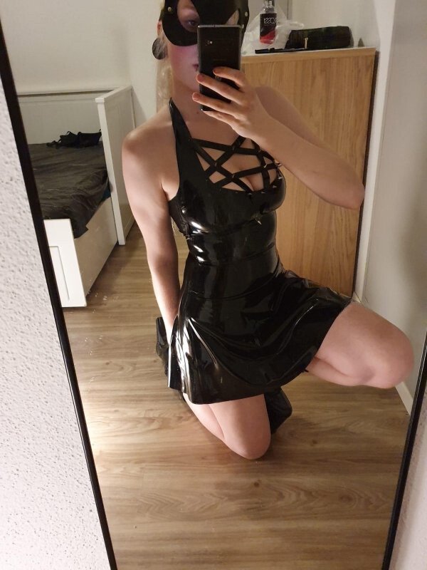 Кира - Индивидуалка Питера +7(981)586-96-17